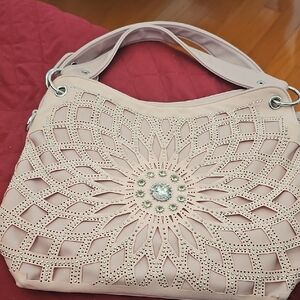 NEW!      Chic Beige Shoulder Bag with Cutout Design